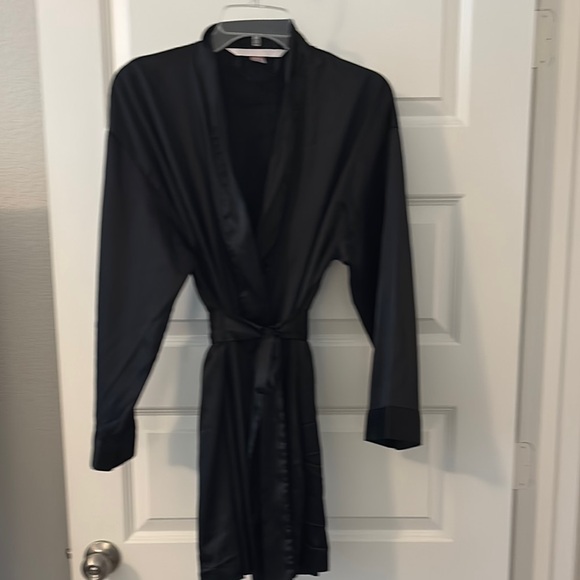 Victoria's Secret Other - Victoria's Secret Black classic satin Robe w/Wrap Closure attached belt one size